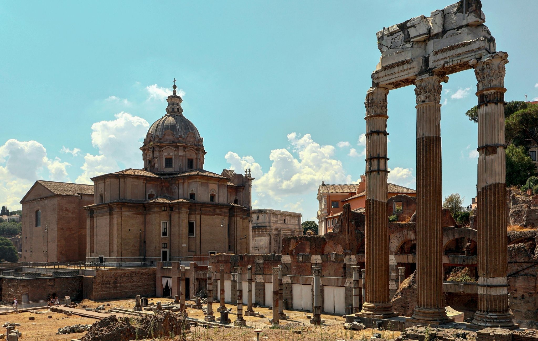 Colosseum & Roman Forum Small Group Tour
