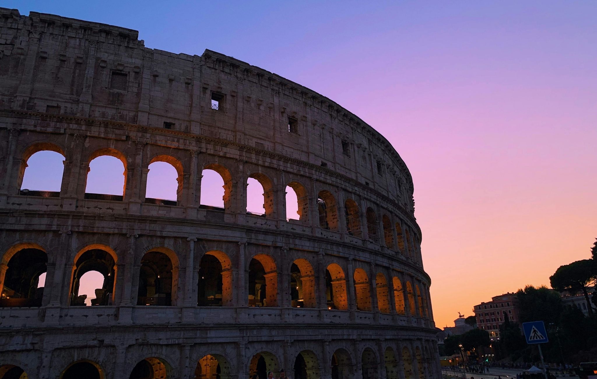 Colosseum & Roman Forum Tour (With Arena) Private Tour